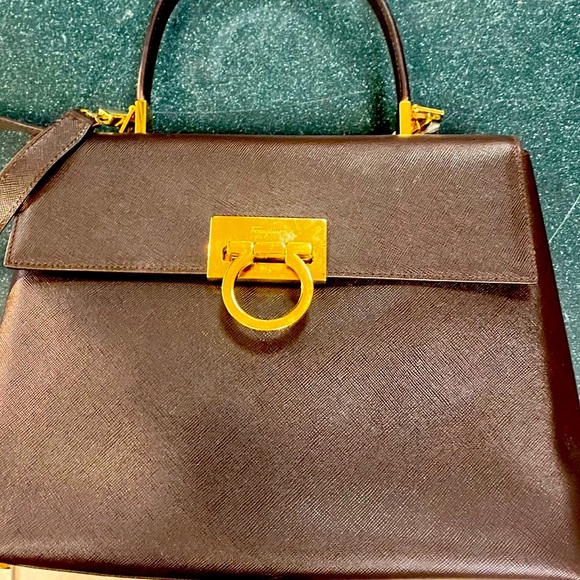 Salvatore Ferragamo Gancini Top Handle 2 way leather handbag - Picture 8 of 13